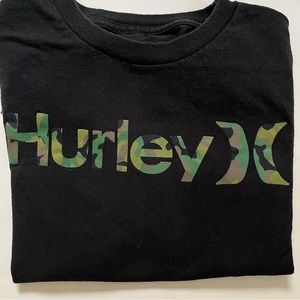 Hurley black and green Guys Camo logo short sleeve tee size medium